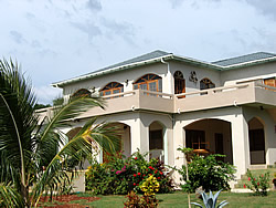 Treasure Beach, Jamaica accommodations. Sandy Rose Villa